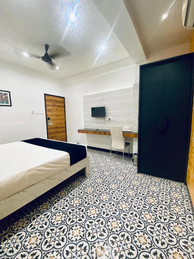 Itsy Hotels Banana Boutique فاراناسي المظهر الخارجي الصورة