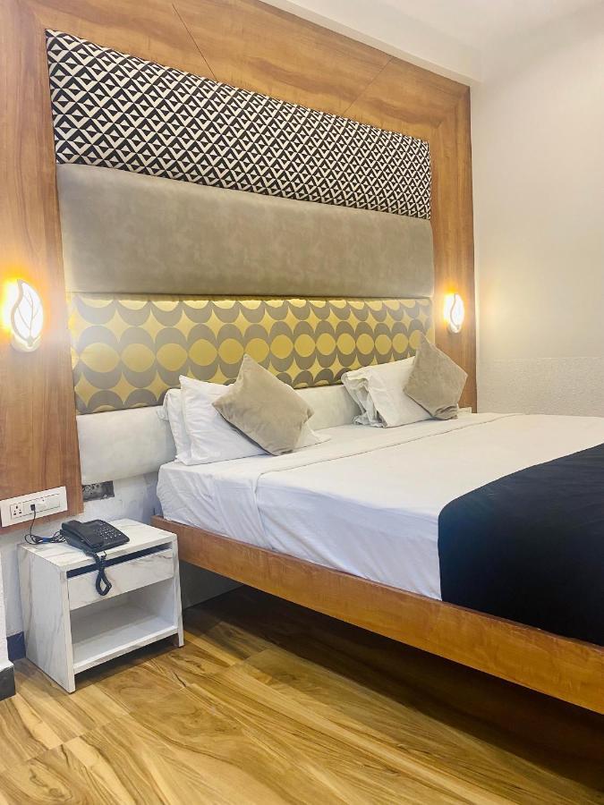 Itsy Hotels Banana Boutique فاراناسي المظهر الخارجي الصورة
