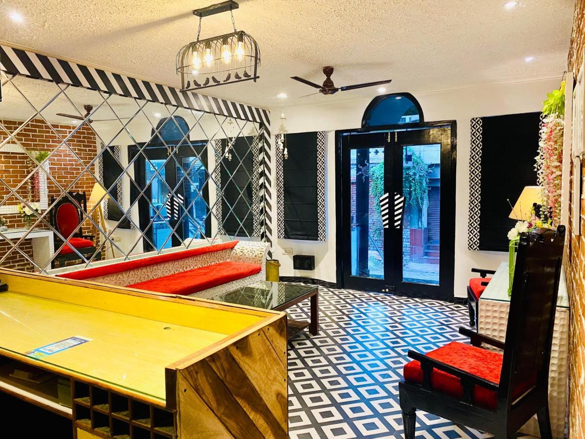 Itsy Hotels Banana Boutique فاراناسي المظهر الخارجي الصورة