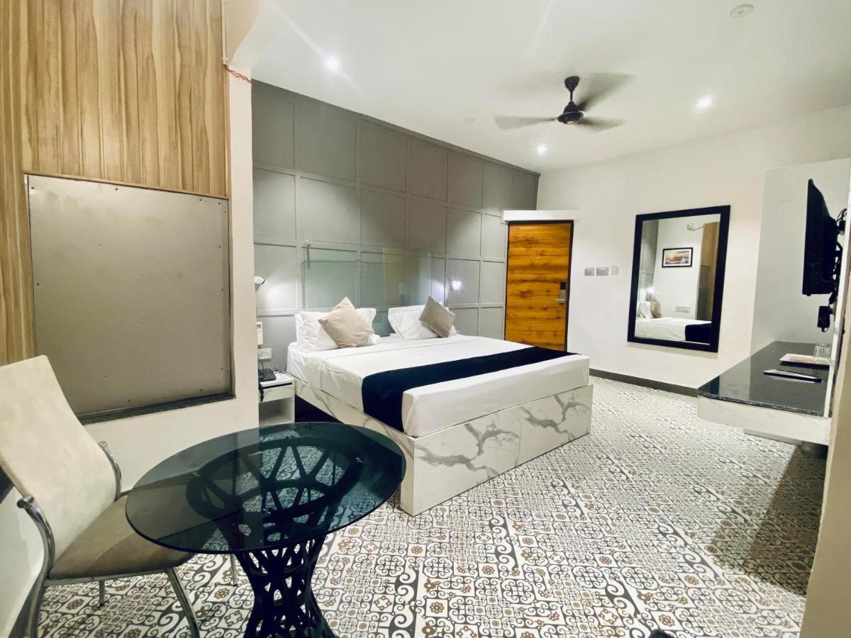 Itsy Hotels Banana Boutique فاراناسي المظهر الخارجي الصورة